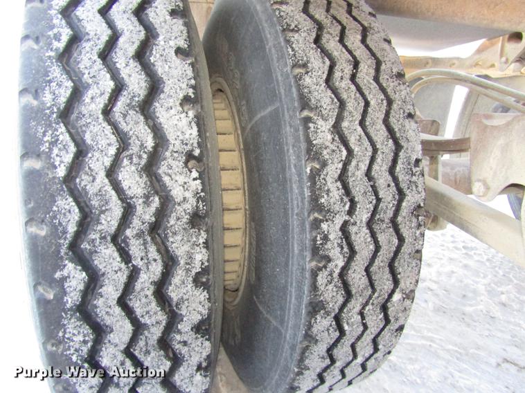 image for item DD2943 1993 Load King 2060-38-3 bottom dump trailer