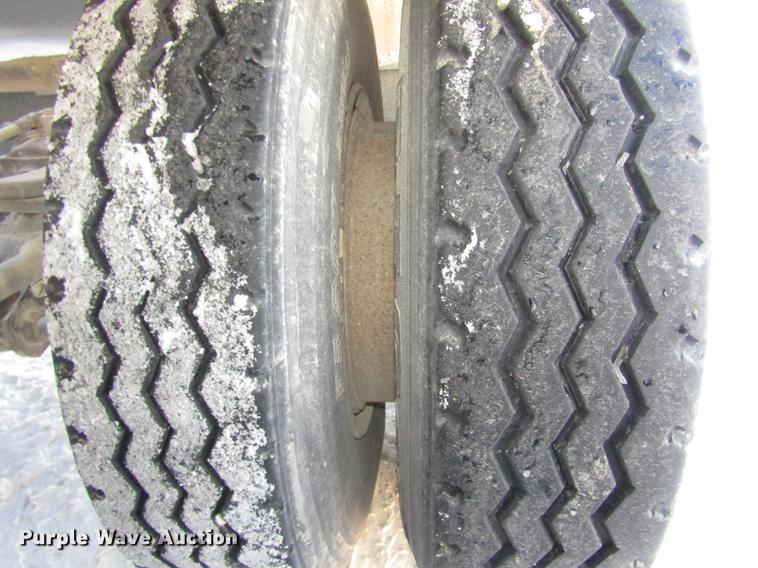 image for item DD2943 1993 Load King 2060-38-3 bottom dump trailer