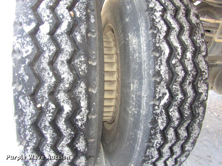 image for item DD2943 1993 Load King 2060-38-3 bottom dump trailer