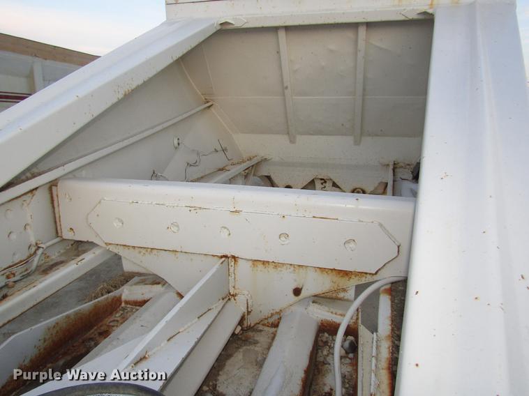 image for item DD2945 1995 Clement 540-0-41 bottom dump trailer