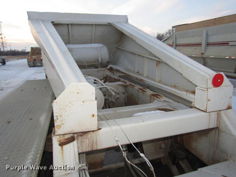 image for item DD2945 1995 Clement 540-0-41 bottom dump trailer