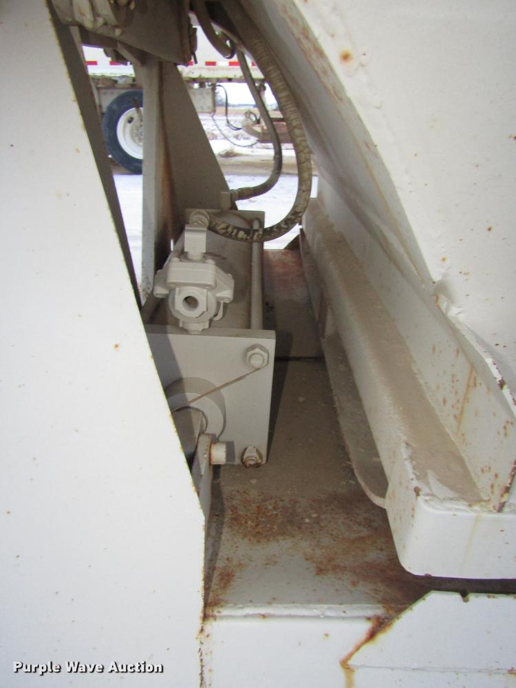 image for item DD2945 1995 Clement 540-0-41 bottom dump trailer