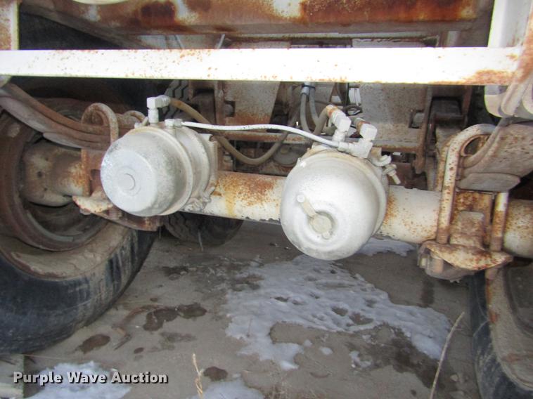 image for item DD2945 1995 Clement 540-0-41 bottom dump trailer