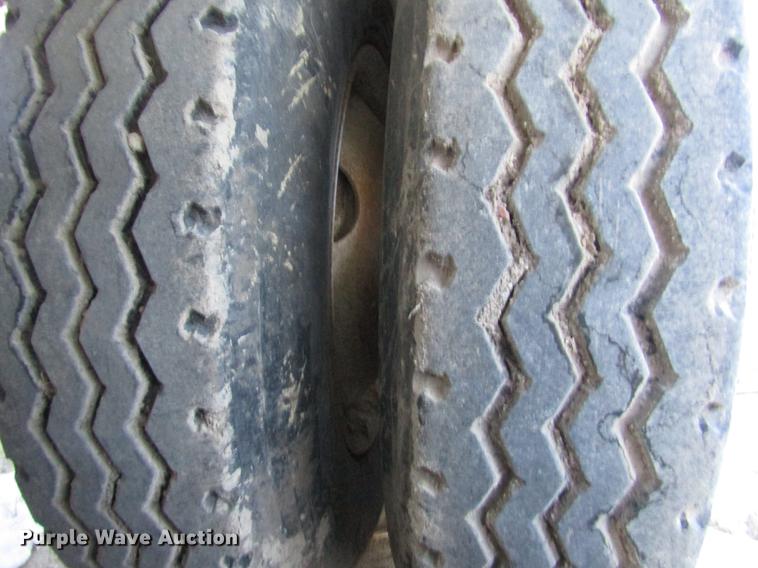 image for item DD2945 1995 Clement 540-0-41 bottom dump trailer