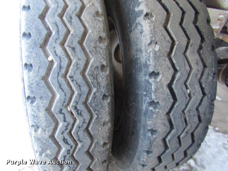 image for item DD2945 1995 Clement 540-0-41 bottom dump trailer