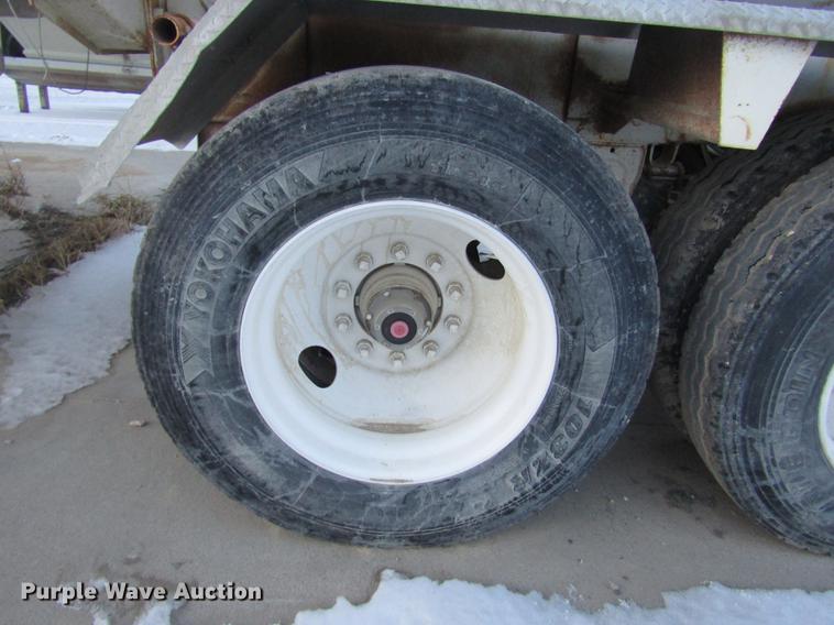 image for item DD2945 1995 Clement 540-0-41 bottom dump trailer