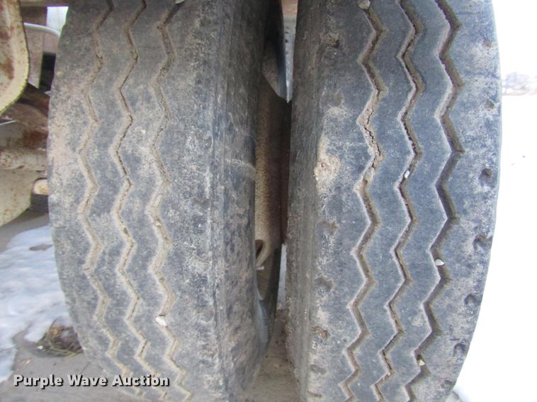 image for item DD2945 1995 Clement 540-0-41 bottom dump trailer