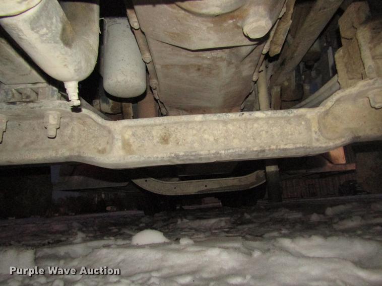 image for item DD2947 2003 Peterbilt 379 semi truck