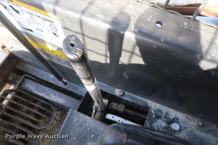 image for item DD9564 1977 Bobcat 974 skid steer