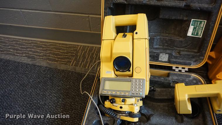 image for item DN9418 Topcon GTS-701 electronic total station