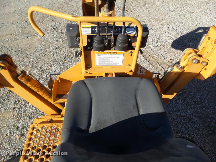 image for item DZ9130 2002 Case 660 trencher