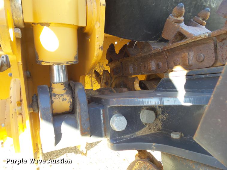 image for item DZ9130 2002 Case 660 trencher