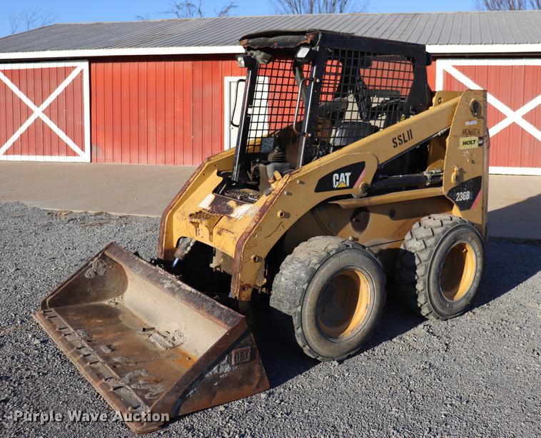 image for item EC9348 Caterpillar 236B Series 2 skid steer