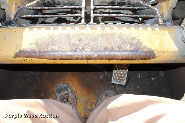 image for item EC9348 Caterpillar 236B Series 2 skid steer