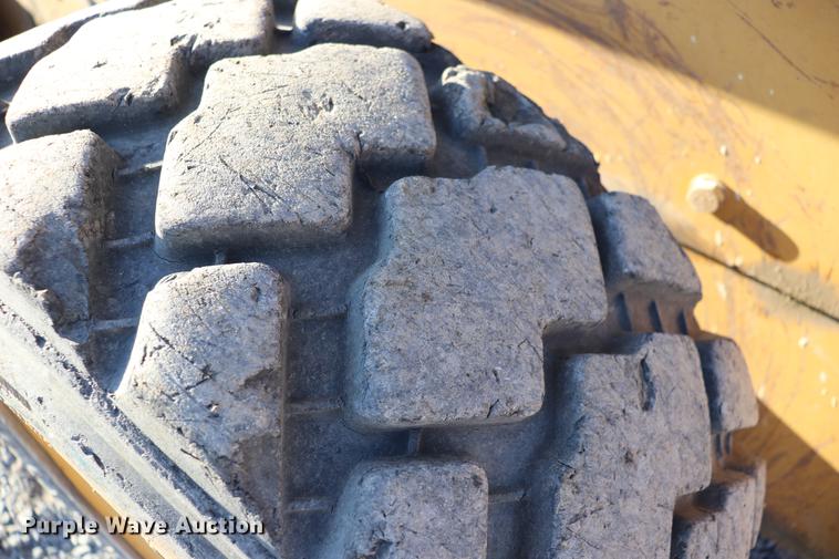 image for item EC9348 Caterpillar 236B Series 2 skid steer