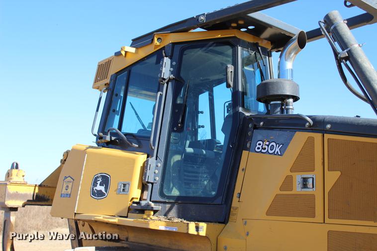 image for item EC9349 2013 John Deere 850K dozer