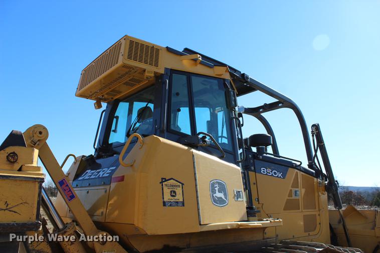 image for item EC9349 2013 John Deere 850K dozer