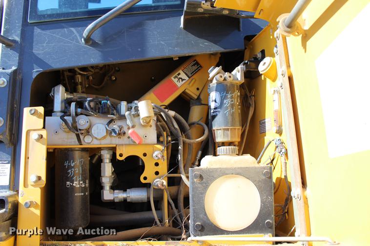 image for item EC9349 2013 John Deere 850K dozer