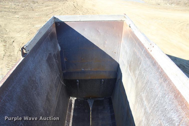 image for item EC9351 2001 CPS DP bottom dump trailer