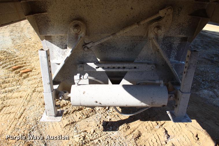 image for item EC9351 2001 CPS DP bottom dump trailer