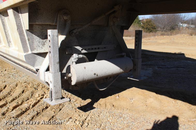 image for item EC9351 2001 CPS DP bottom dump trailer