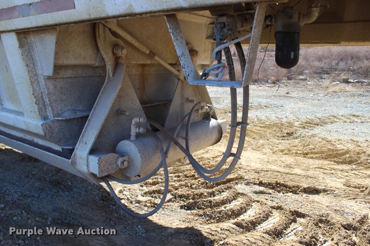 image for item EC9351 2001 CPS DP bottom dump trailer