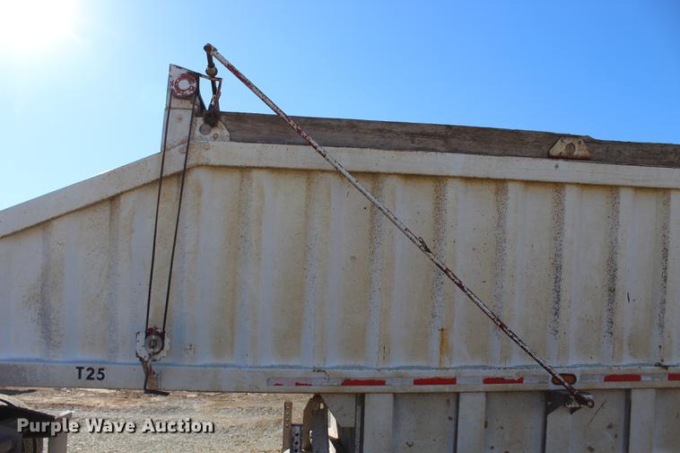 image for item EC9351 2001 CPS DP bottom dump trailer