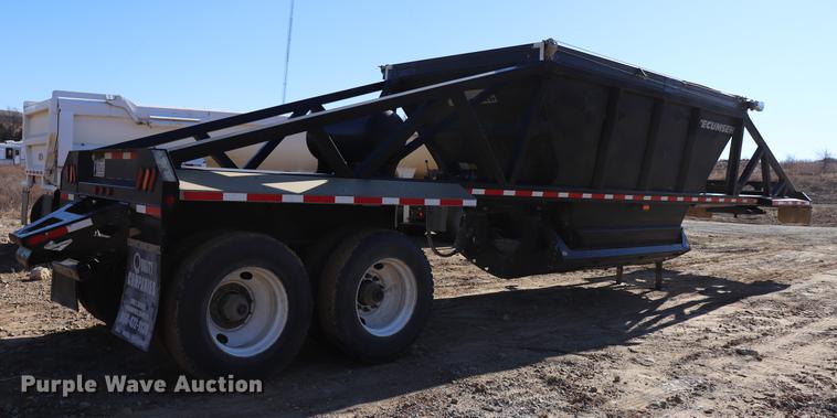 image for item EC9352 2015 Tecumseh TRA/RBV bottom dump trailer