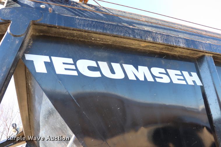 image for item EC9352 2015 Tecumseh TRA/RBV bottom dump trailer