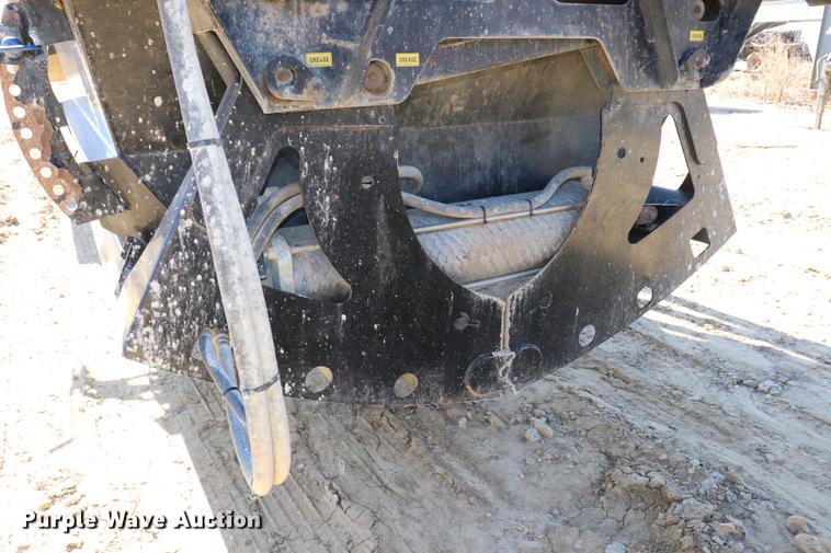 image for item EC9352 2015 Tecumseh TRA/RBV bottom dump trailer