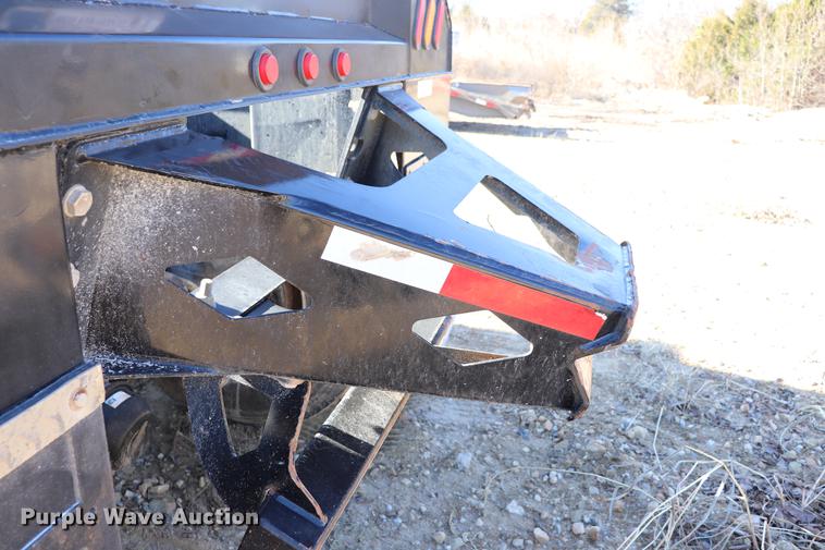 image for item EC9352 2015 Tecumseh TRA/RBV bottom dump trailer