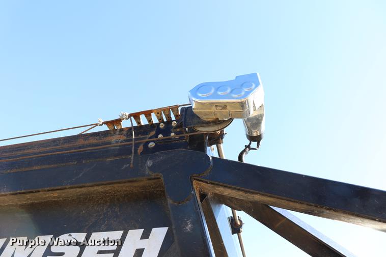 image for item EC9352 2015 Tecumseh TRA/RBV bottom dump trailer