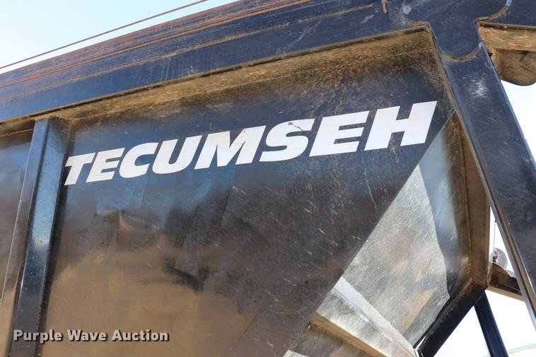 image for item EC9352 2015 Tecumseh TRA/RBV bottom dump trailer