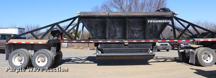 image for item EC9353 2015 Tecumseh TRA/REM bottom dump trailer