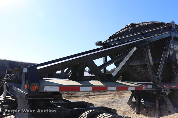 image for item EC9353 2015 Tecumseh TRA/REM bottom dump trailer