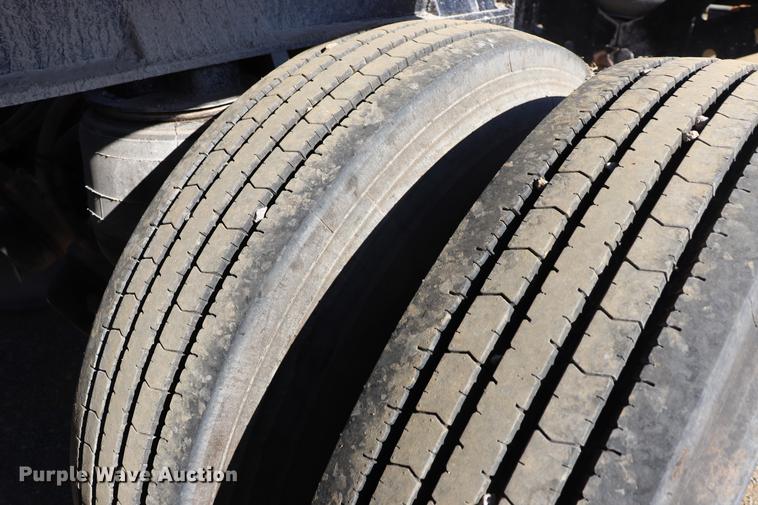 image for item EC9353 2015 Tecumseh TRA/REM bottom dump trailer