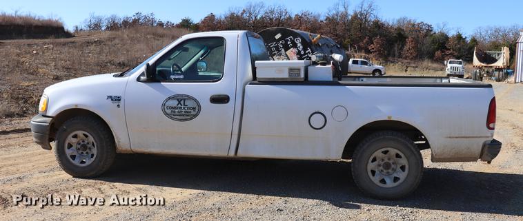 image for item EC9354 2003 Ford F150 pickup truck