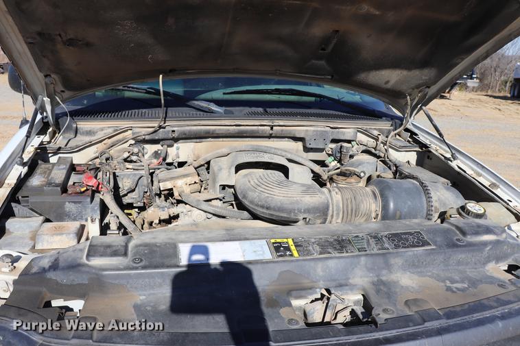 image for item EC9354 2003 Ford F150 pickup truck