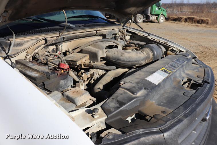 image for item EC9354 2003 Ford F150 pickup truck