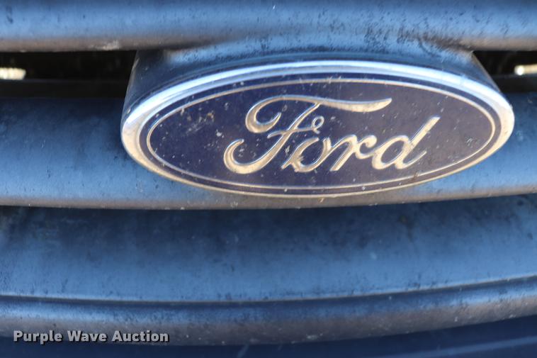 image for item EC9354 2003 Ford F150 pickup truck