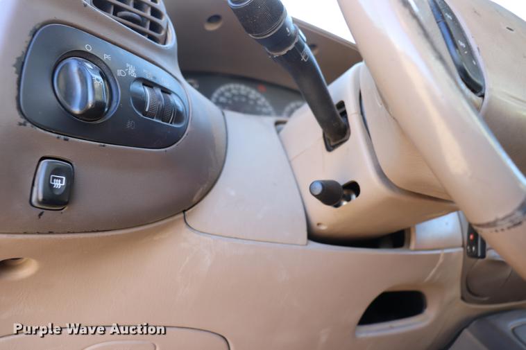 image for item EC9356 1999 Ford Expedition SUV