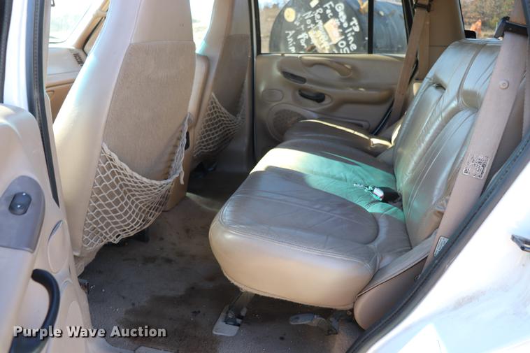 image for item EC9356 1999 Ford Expedition SUV