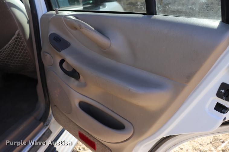 image for item EC9356 1999 Ford Expedition SUV