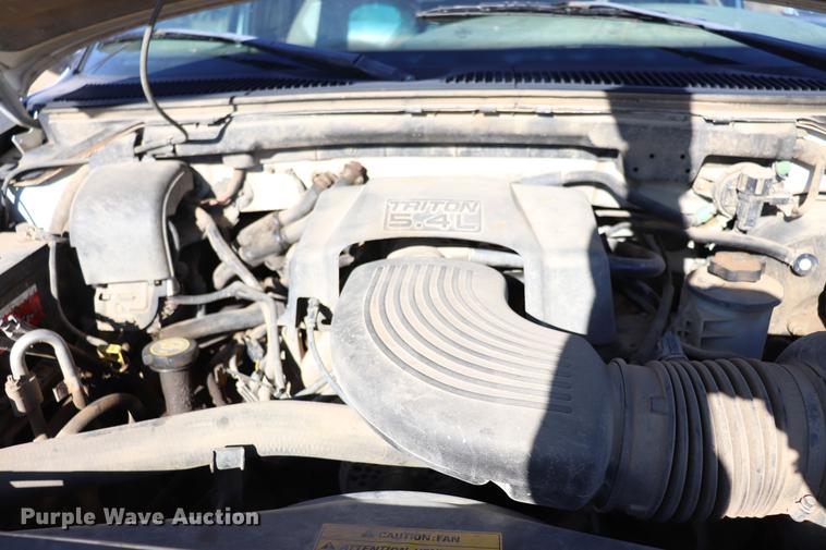 image for item EC9356 1999 Ford Expedition SUV