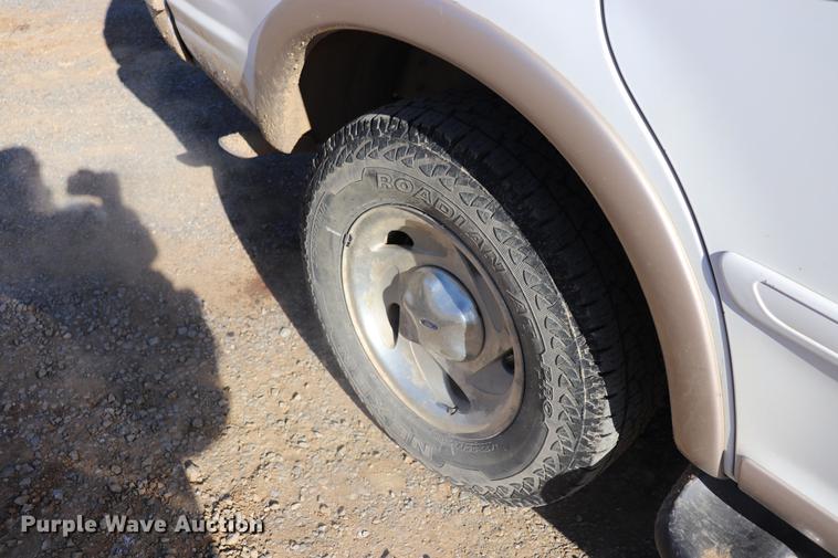 image for item EC9356 1999 Ford Expedition SUV