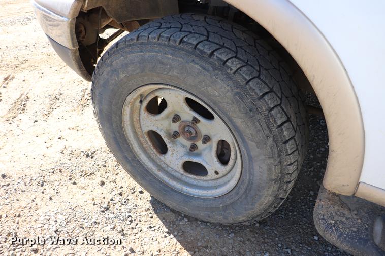 image for item EC9356 1999 Ford Expedition SUV