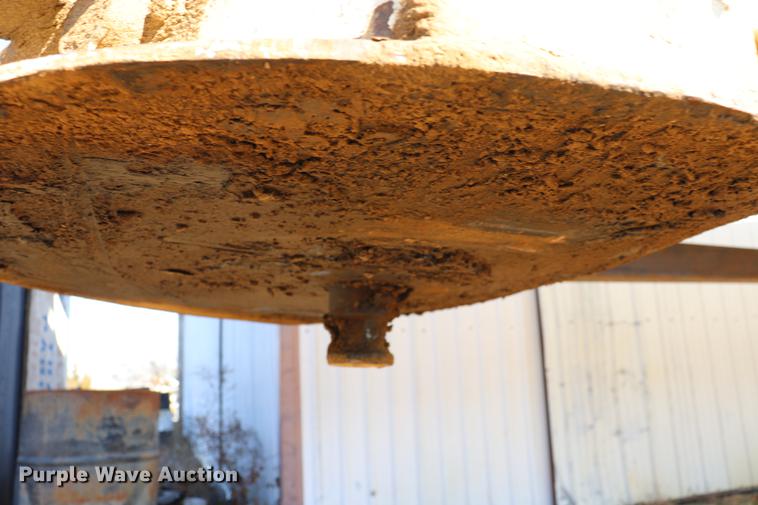 image for item EC9357 1980 Cook end dump trailer