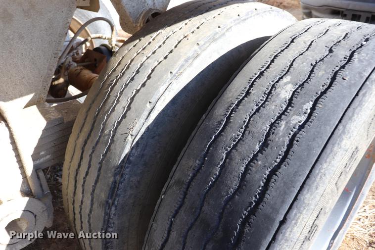 image for item EC9357 1980 Cook end dump trailer