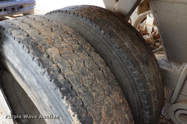 image for item EC9357 1980 Cook end dump trailer