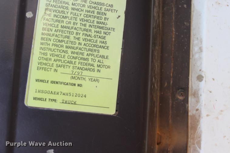 image for item EC9358 1998 International 2574 semi truck